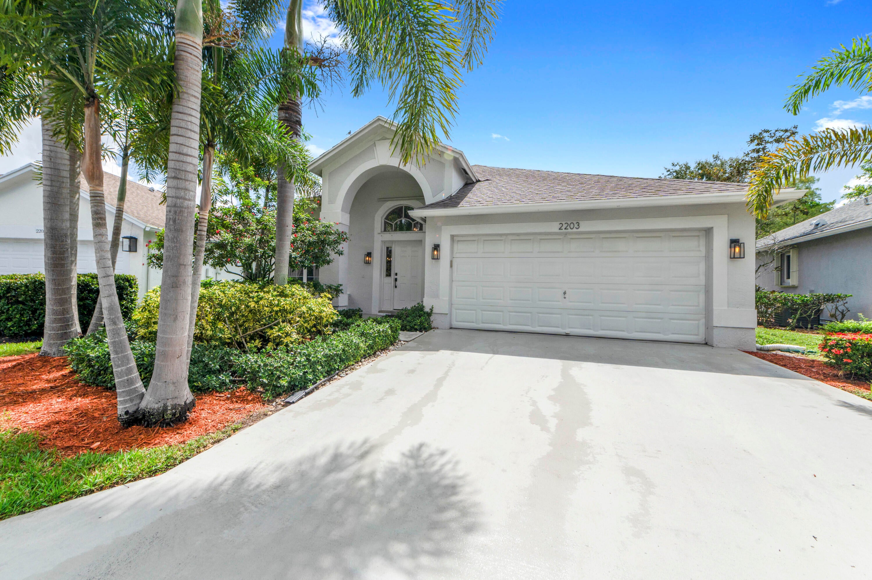 Properties 2203 Soundings Court