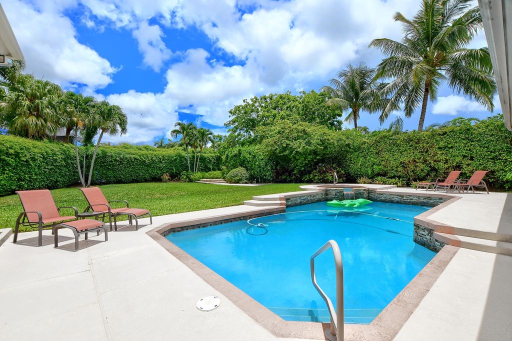 Photo of 5896 NW 23rd Way, Boca Raton, FL 33496 (MLS # R11108455)