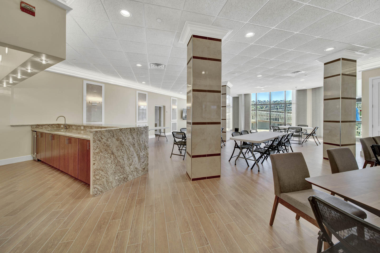 PRINCESS OF HUTCHINSON ISLAND - Residential