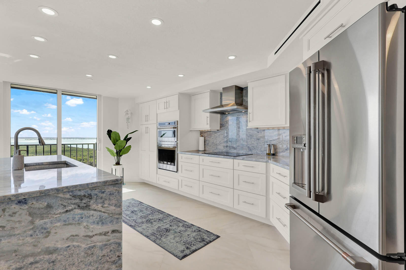 PRINCESS OF HUTCHINSON ISLAND - Residential