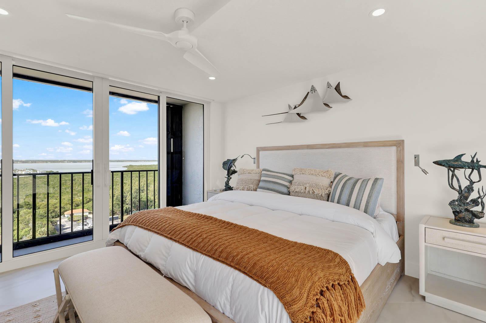 PRINCESS OF HUTCHINSON ISLAND - Residential