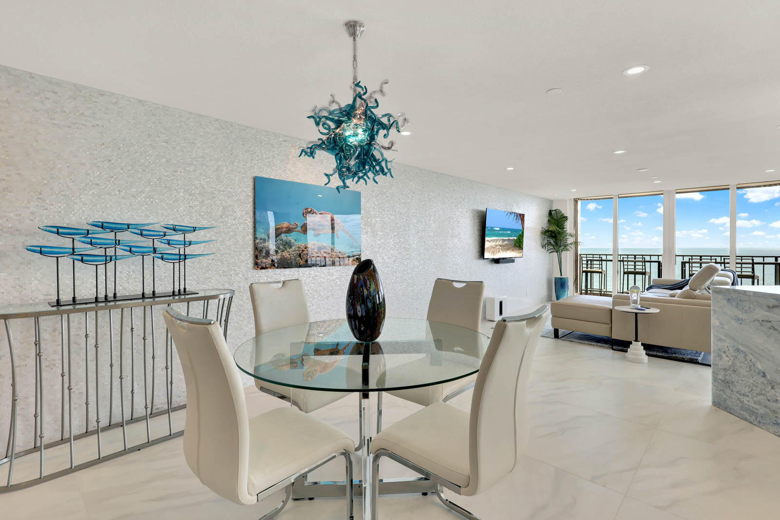 PRINCESS OF HUTCHINSON ISLAND - Residential