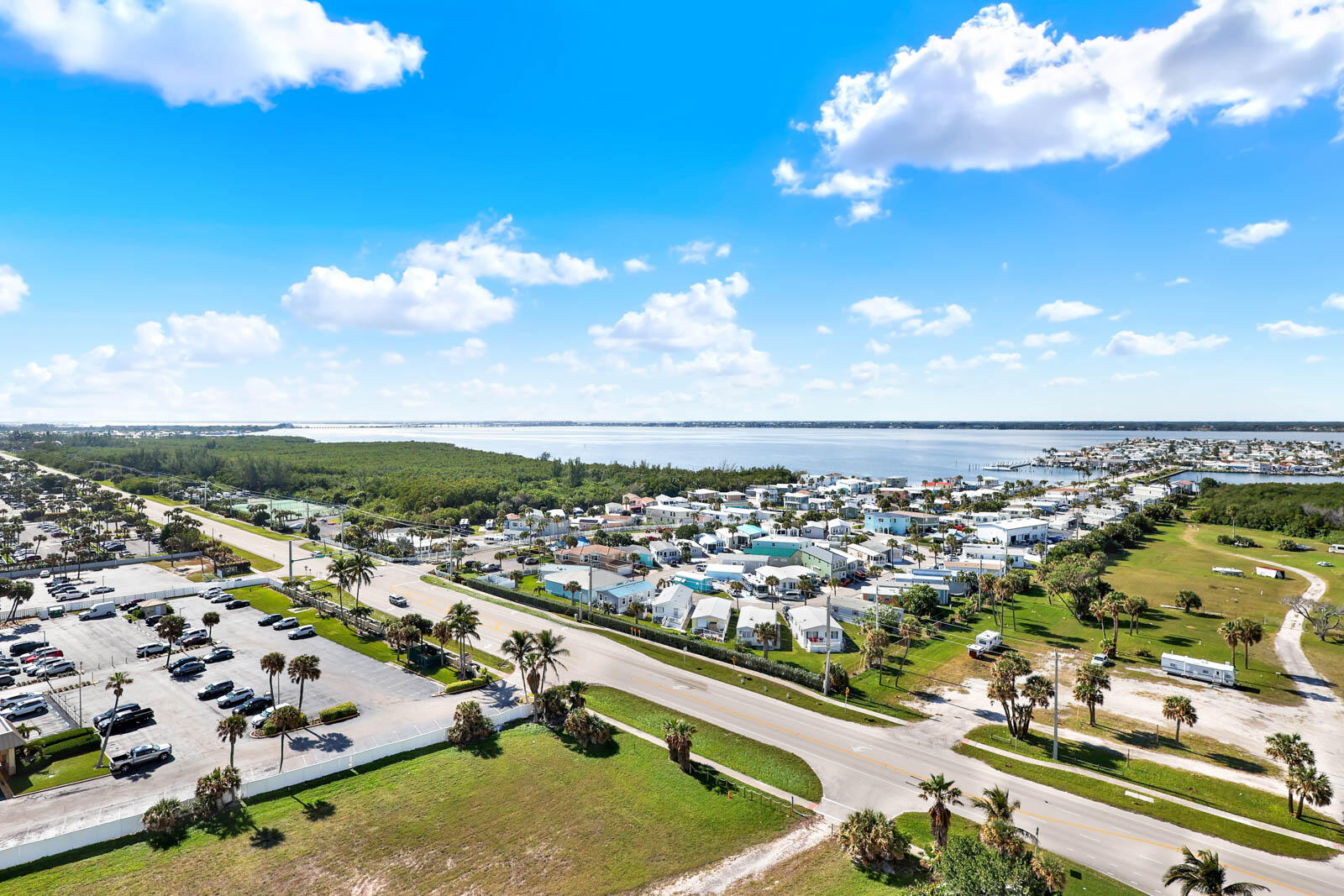 PRINCESS OF HUTCHINSON ISLAND - Residential