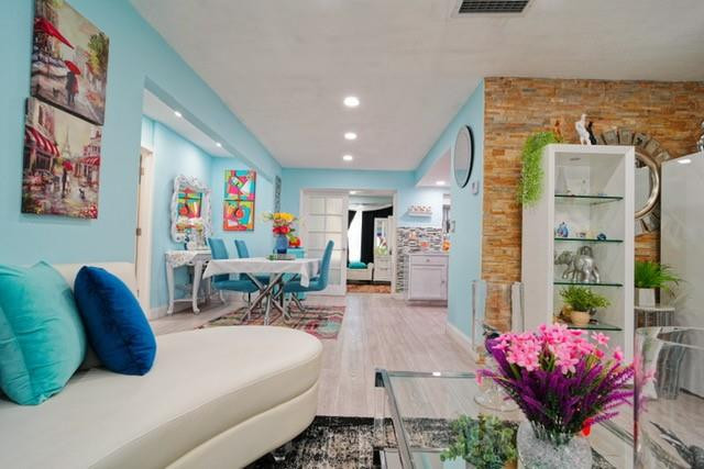 Paradise Gardens Sec 2 69 - Residential