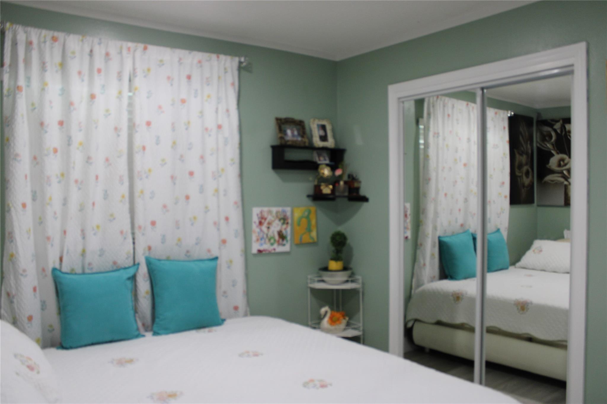 Paradise Gardens Sec 2 69 - Residential