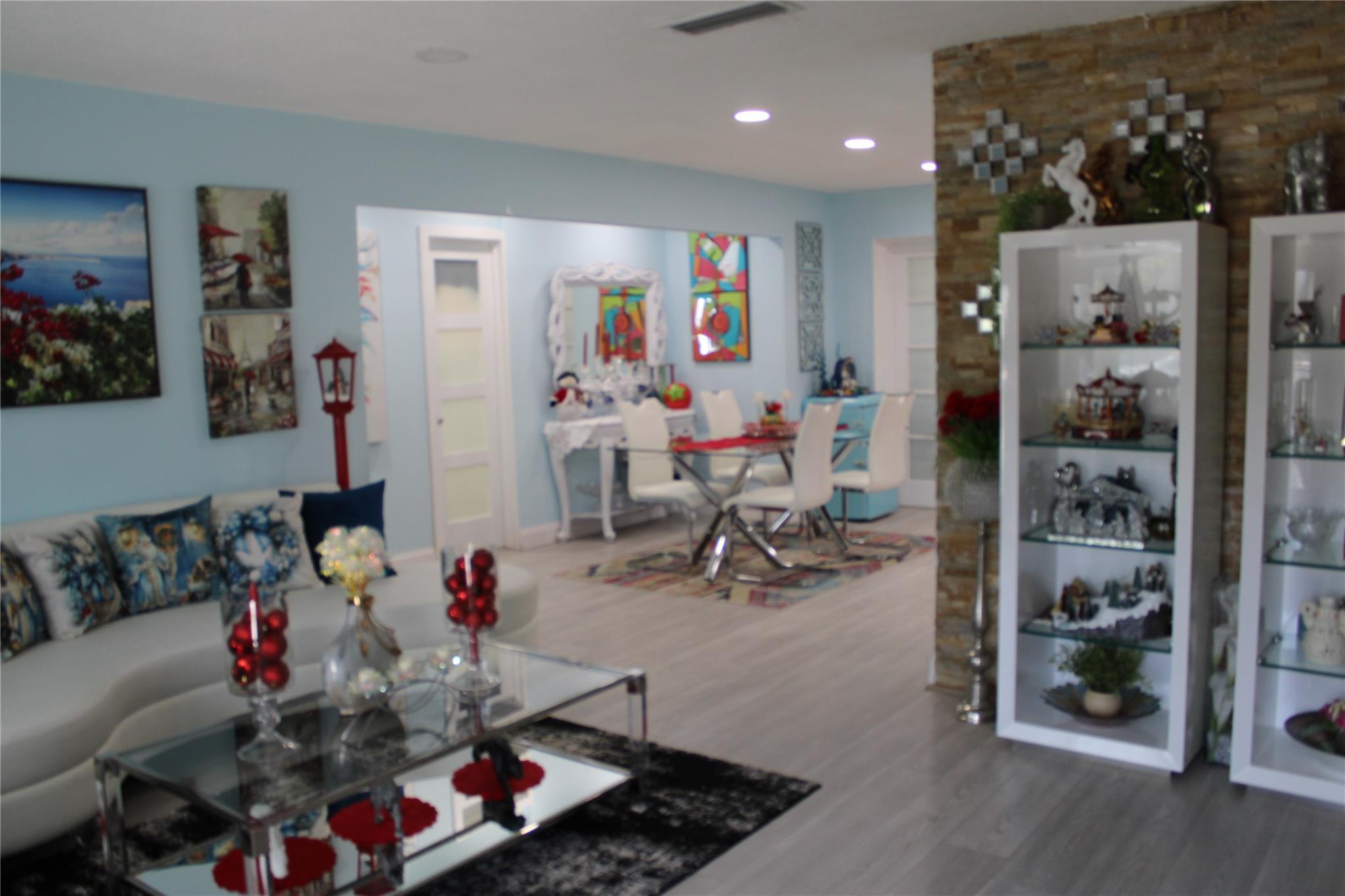 Paradise Gardens Sec 2 69 - Residential