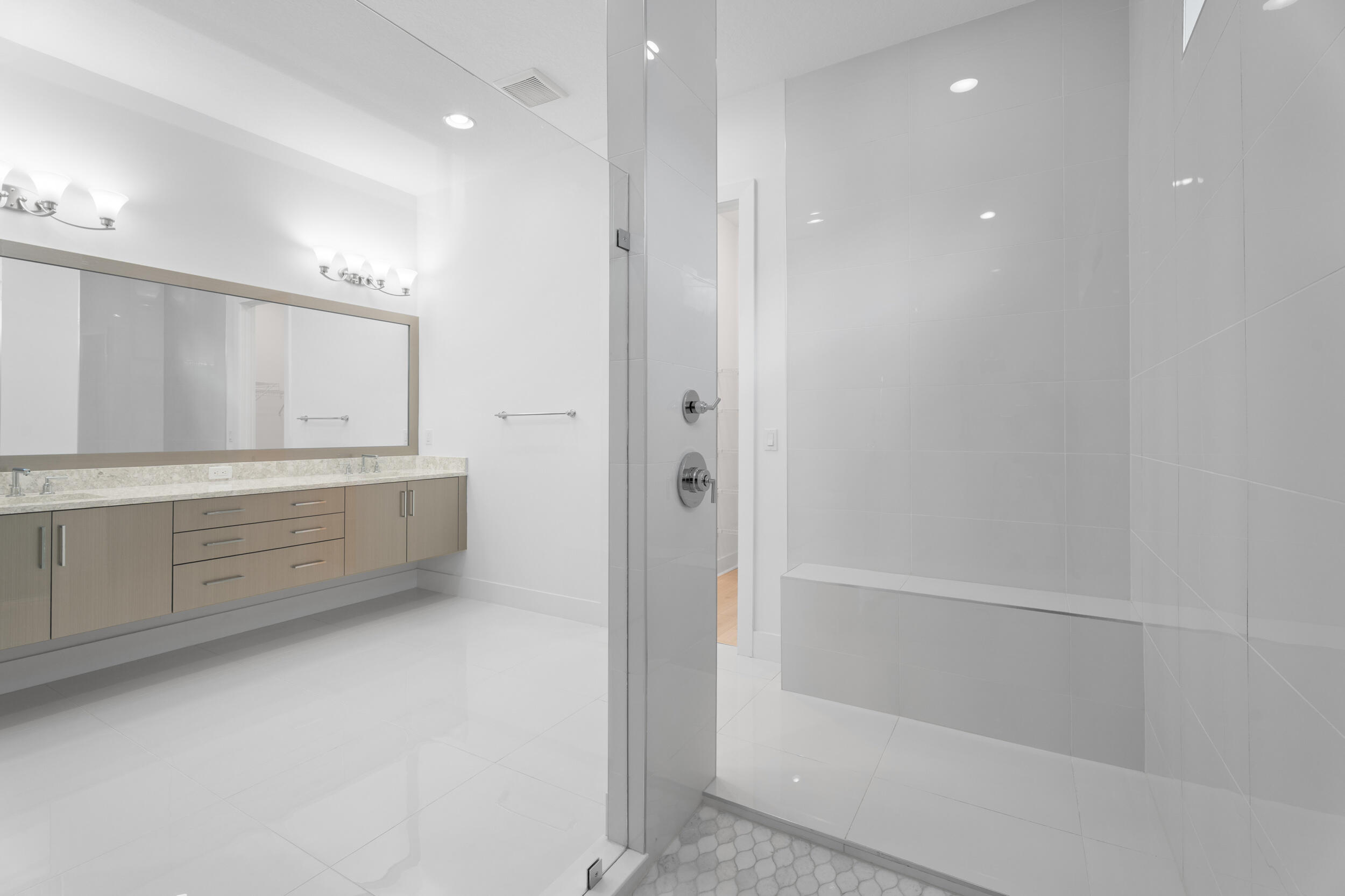 ARTISTRY - Residential