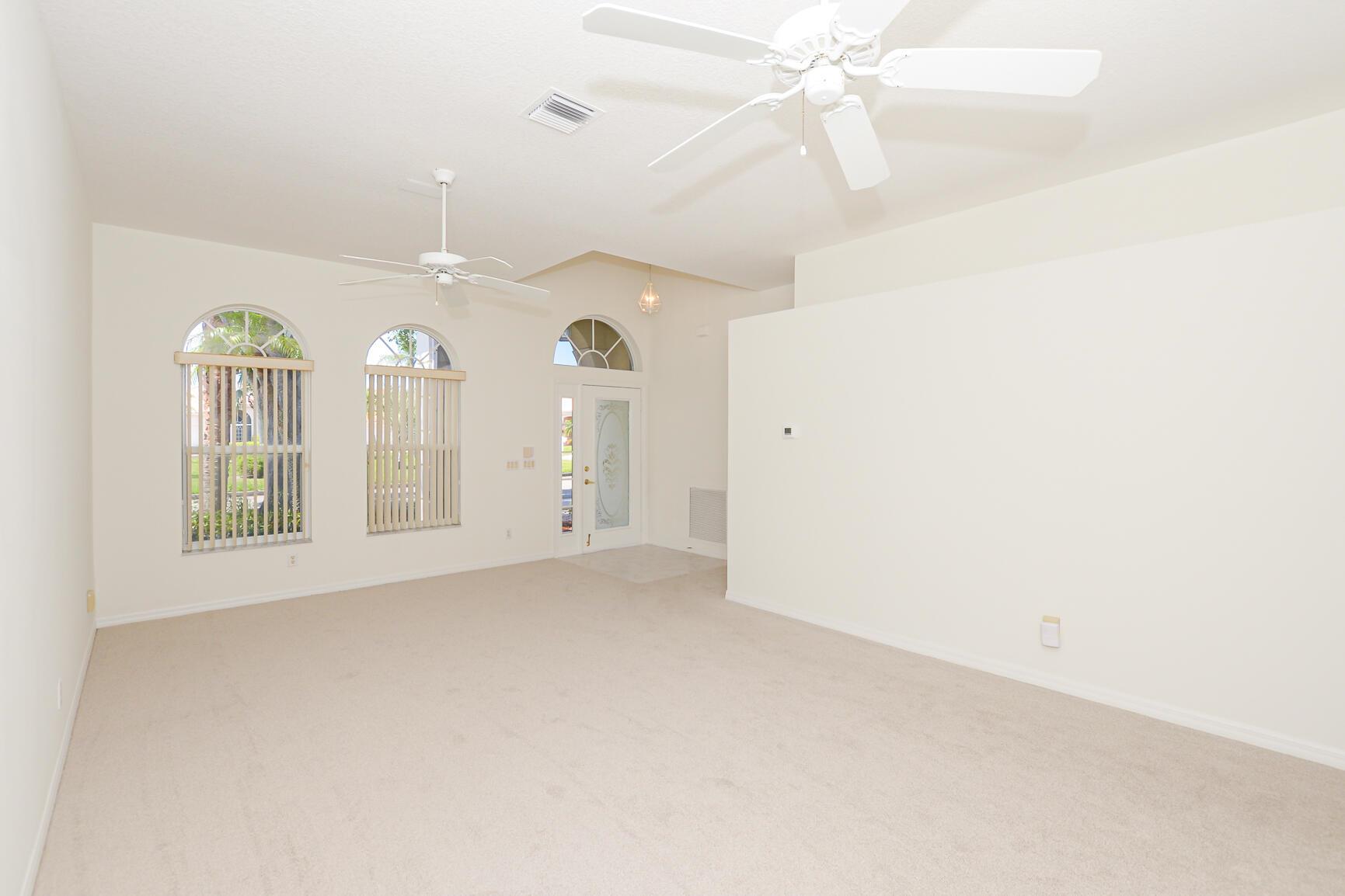 KINGS ISLE (Isle of Capri - Residential