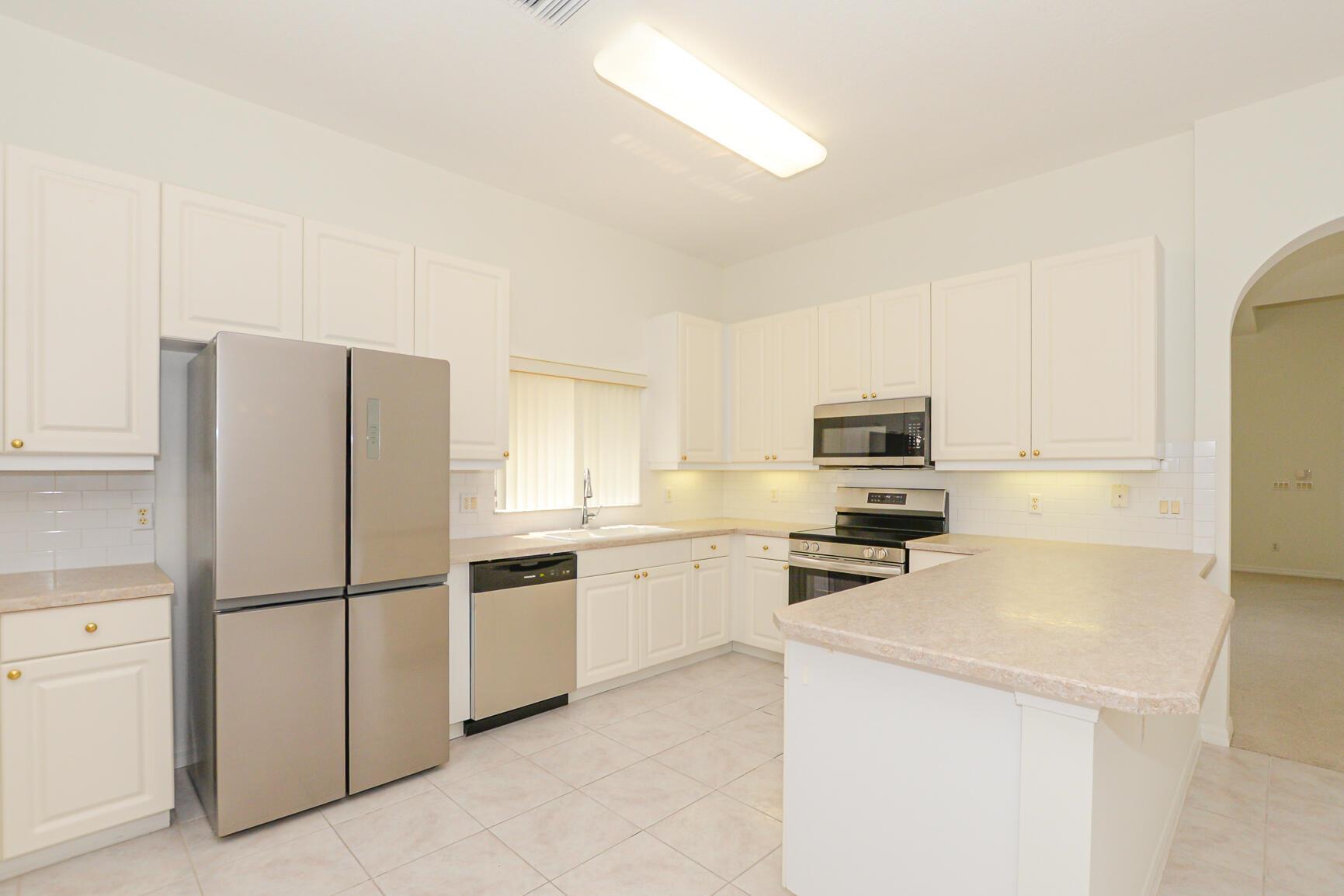 KINGS ISLE (Isle of Capri - Residential