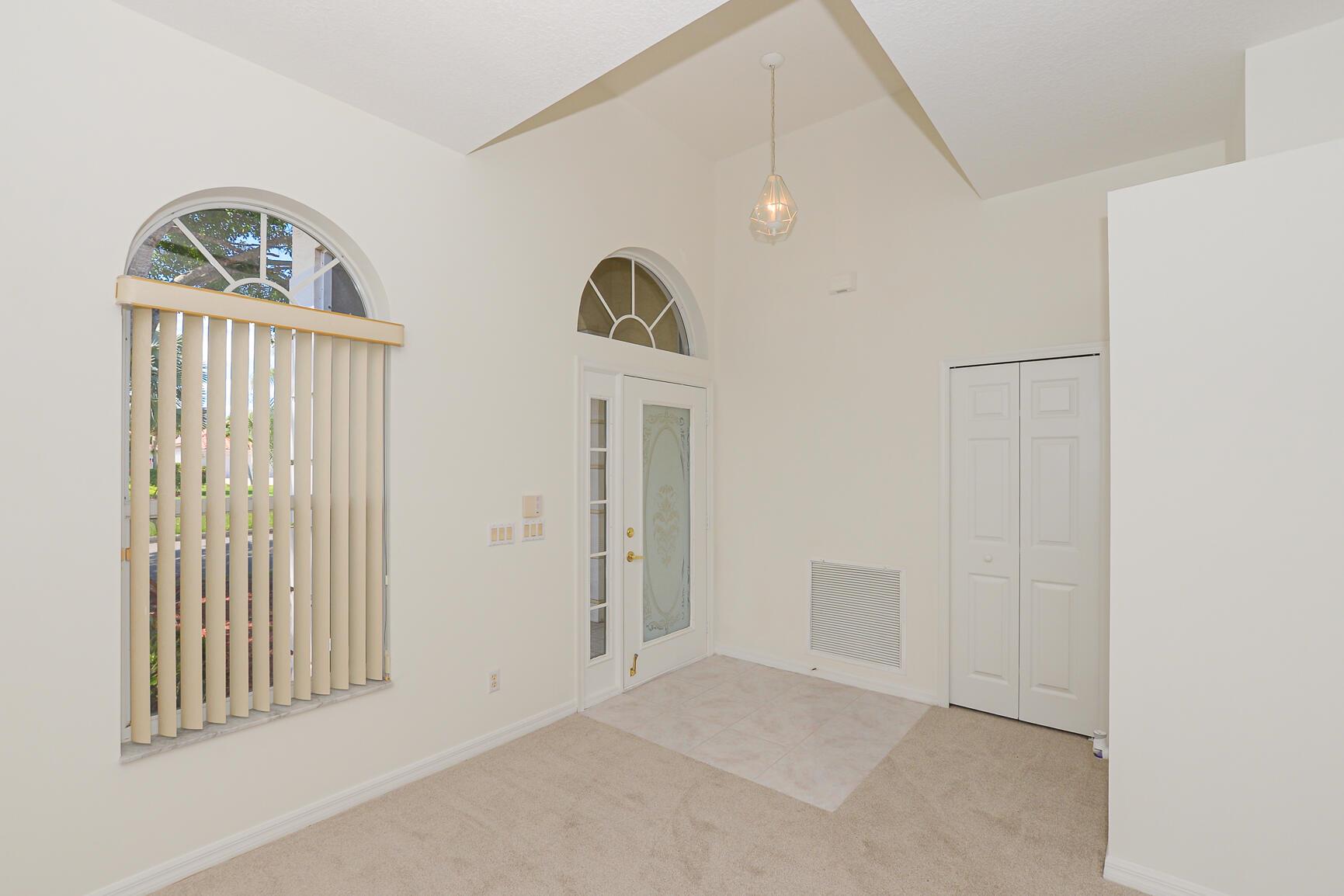 KINGS ISLE (Isle of Capri - Residential