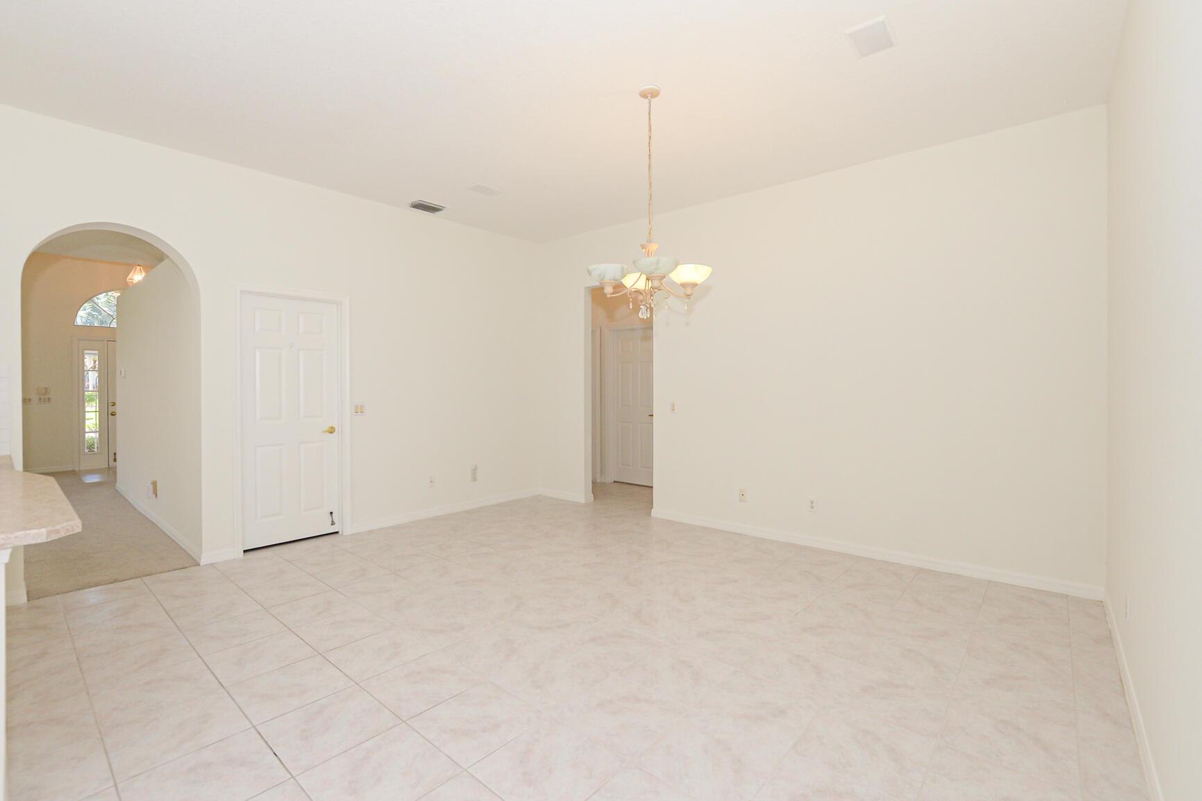 KINGS ISLE (Isle of Capri - Residential