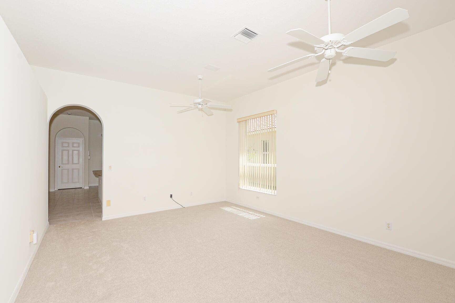 KINGS ISLE (Isle of Capri - Residential