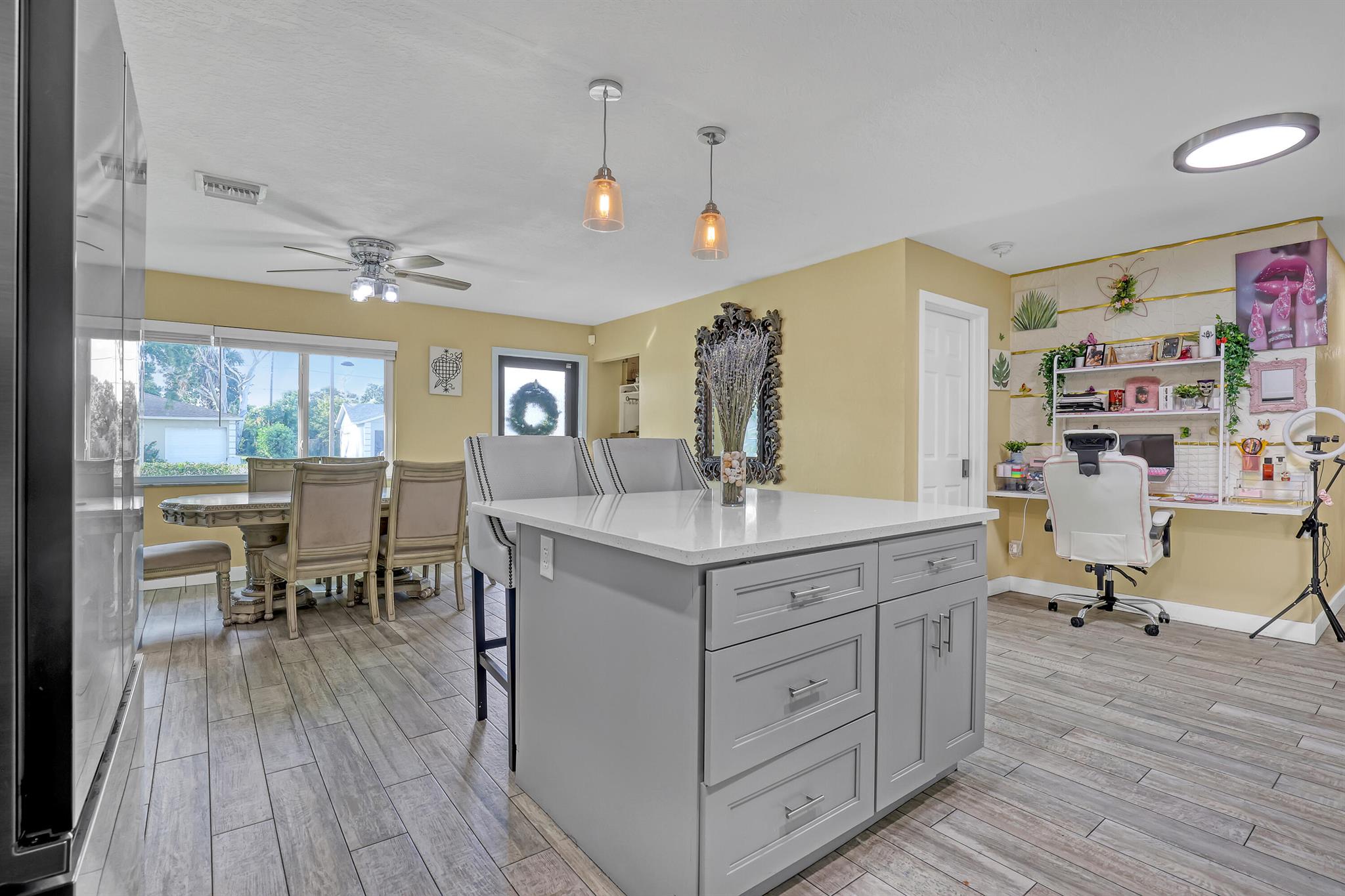 ROOSEVELT ESTS IN PB 25 P - Residential