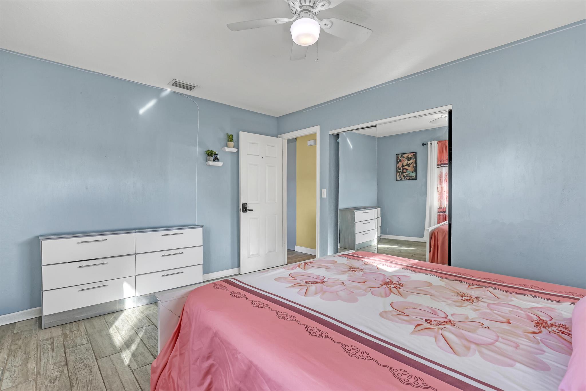 ROOSEVELT ESTS IN PB 25 P - Residential