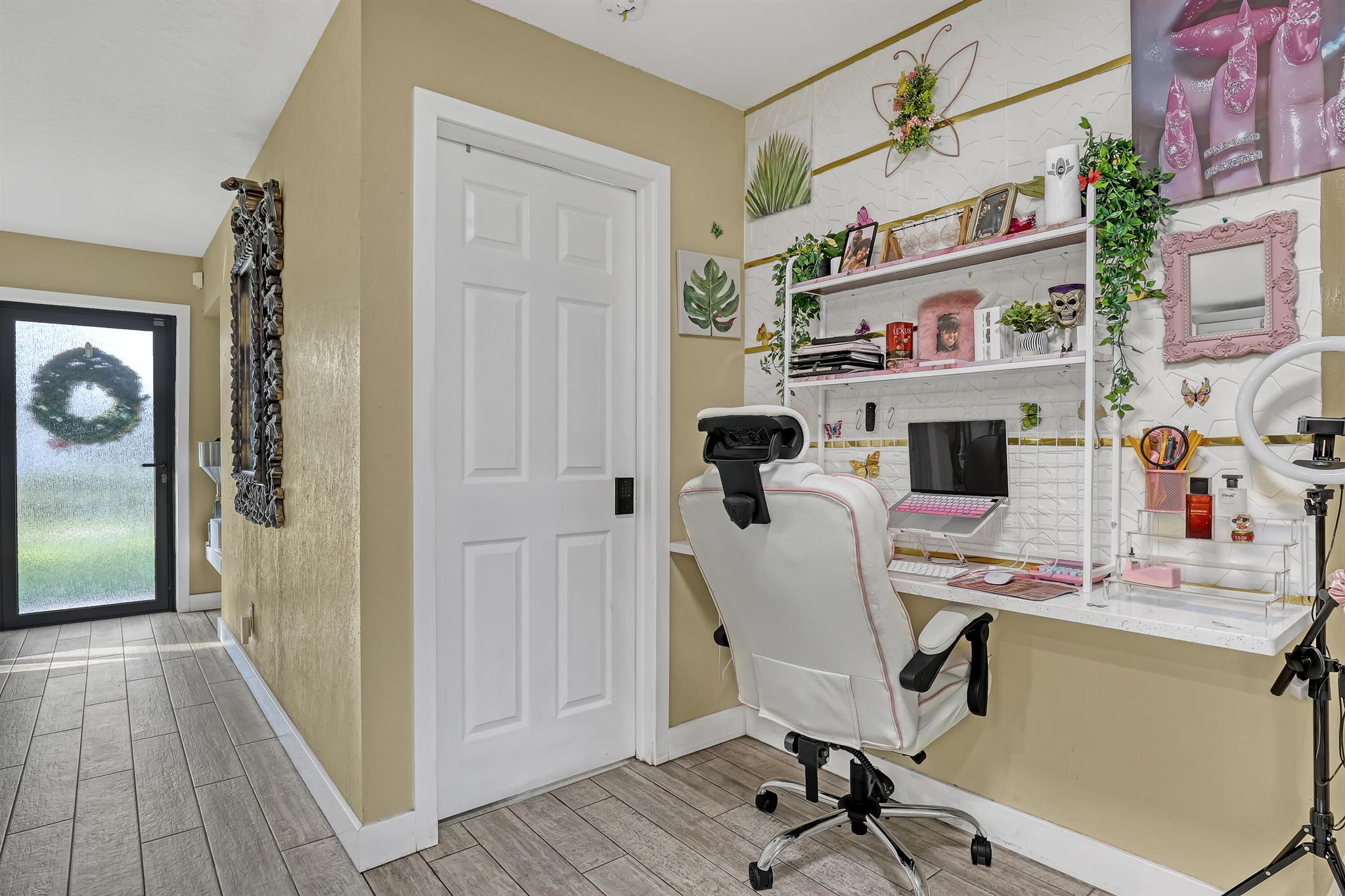 ROOSEVELT ESTS IN PB 25 P - Residential