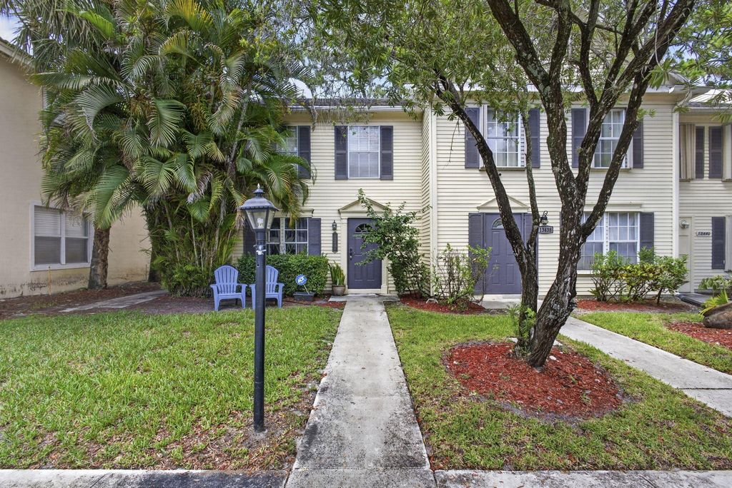 Photo of 13436 Old Englishtown Road, Wellington, FL 33414 (MLS # B26045118)