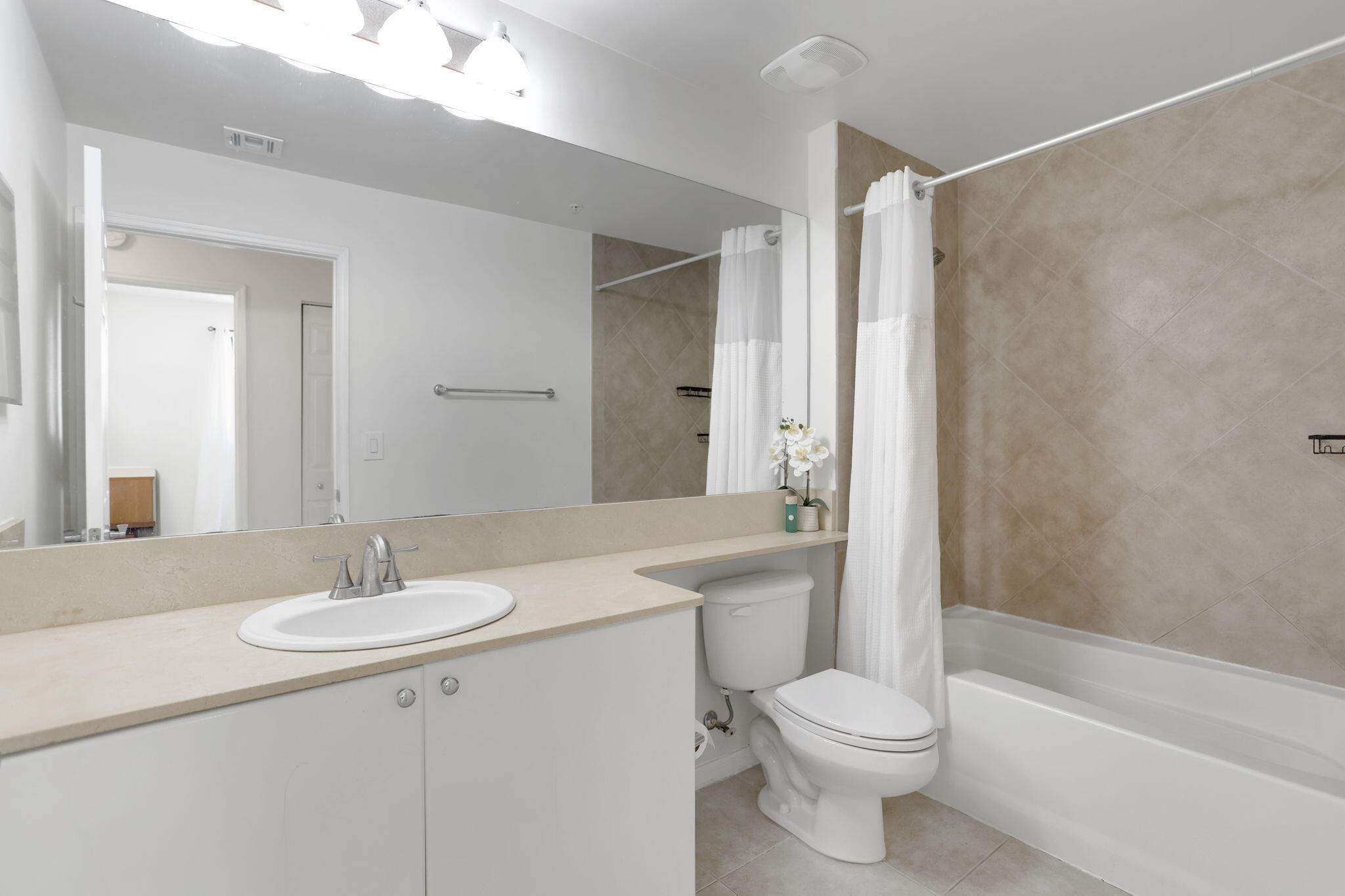 BOCA GRAND CONDO - Residential Lease