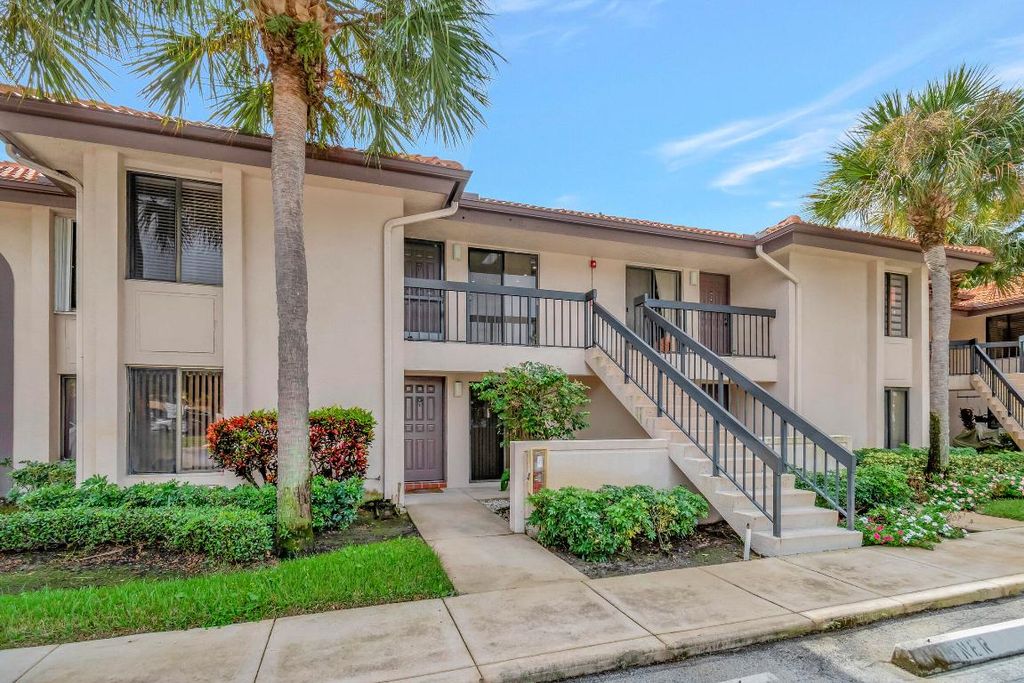 Photo of 5151 W Club Circle #207, Boca Raton, FL 33487 (MLS # R11093890)