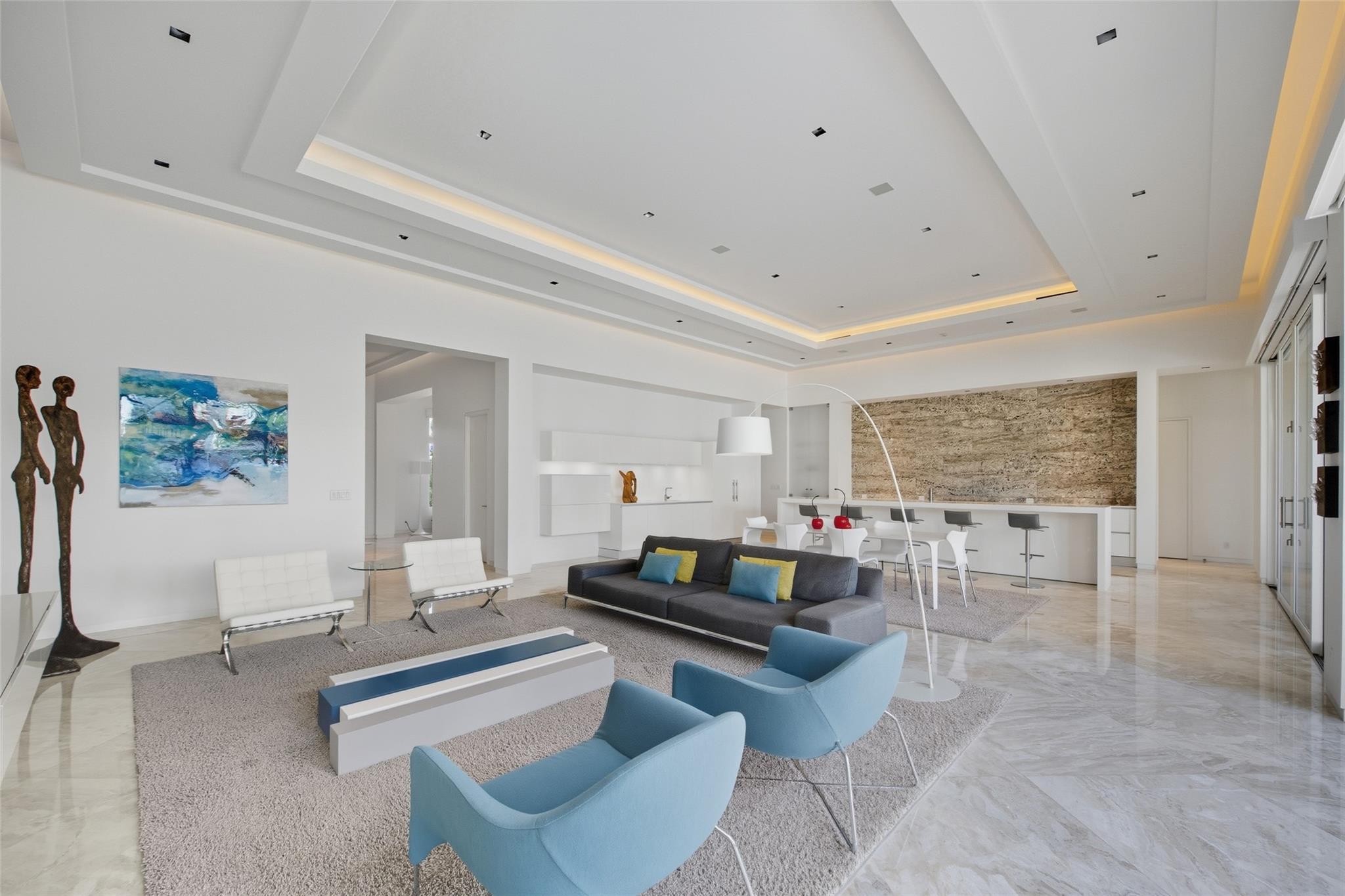 Lucille Island 37-19 B - Residential