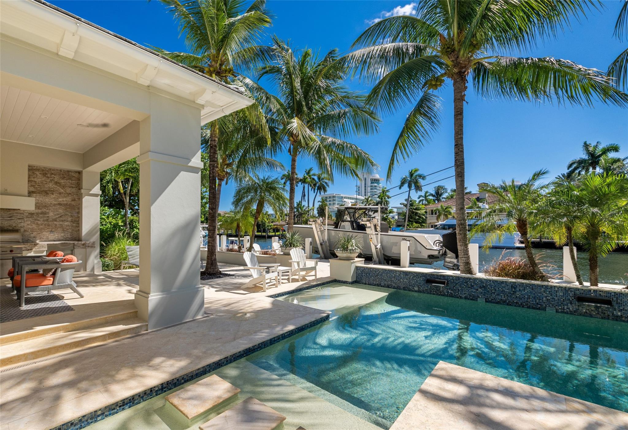 Lucille Island 37-19 B - Residential