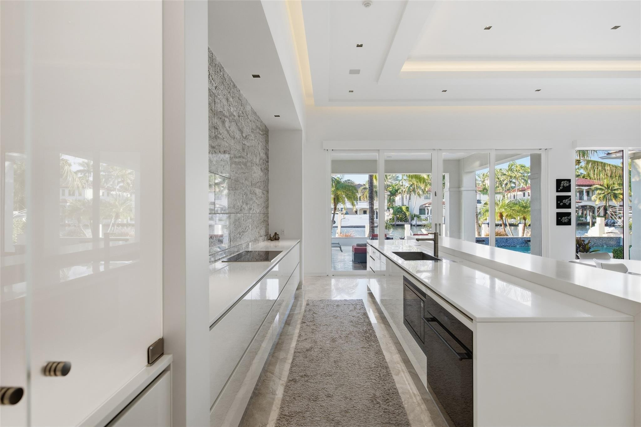 Lucille Island 37-19 B - Residential