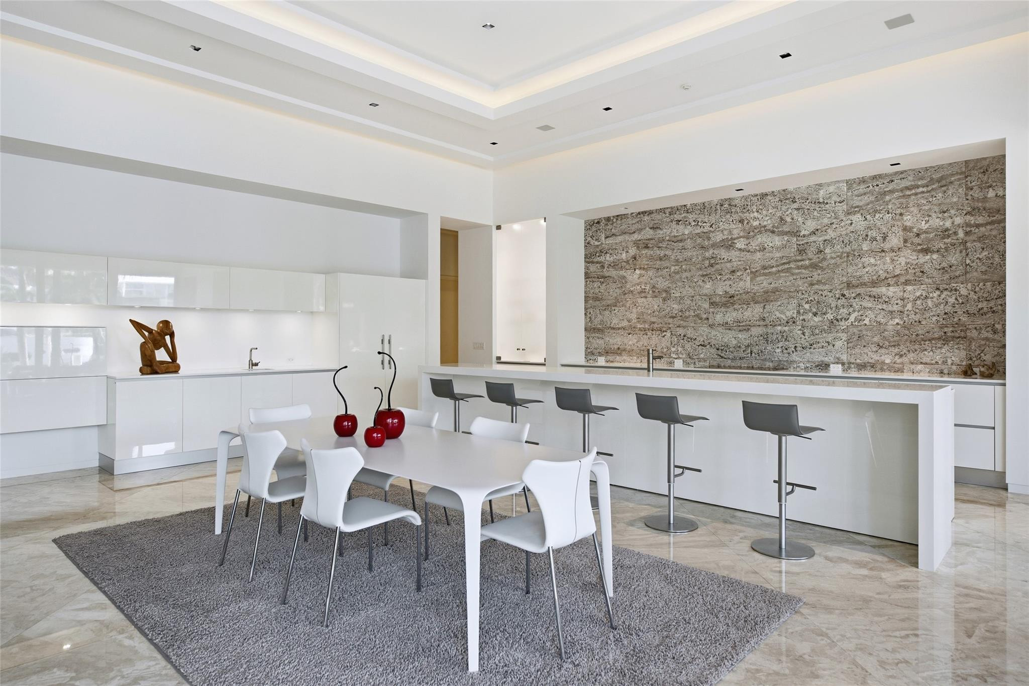 Lucille Island 37-19 B - Residential