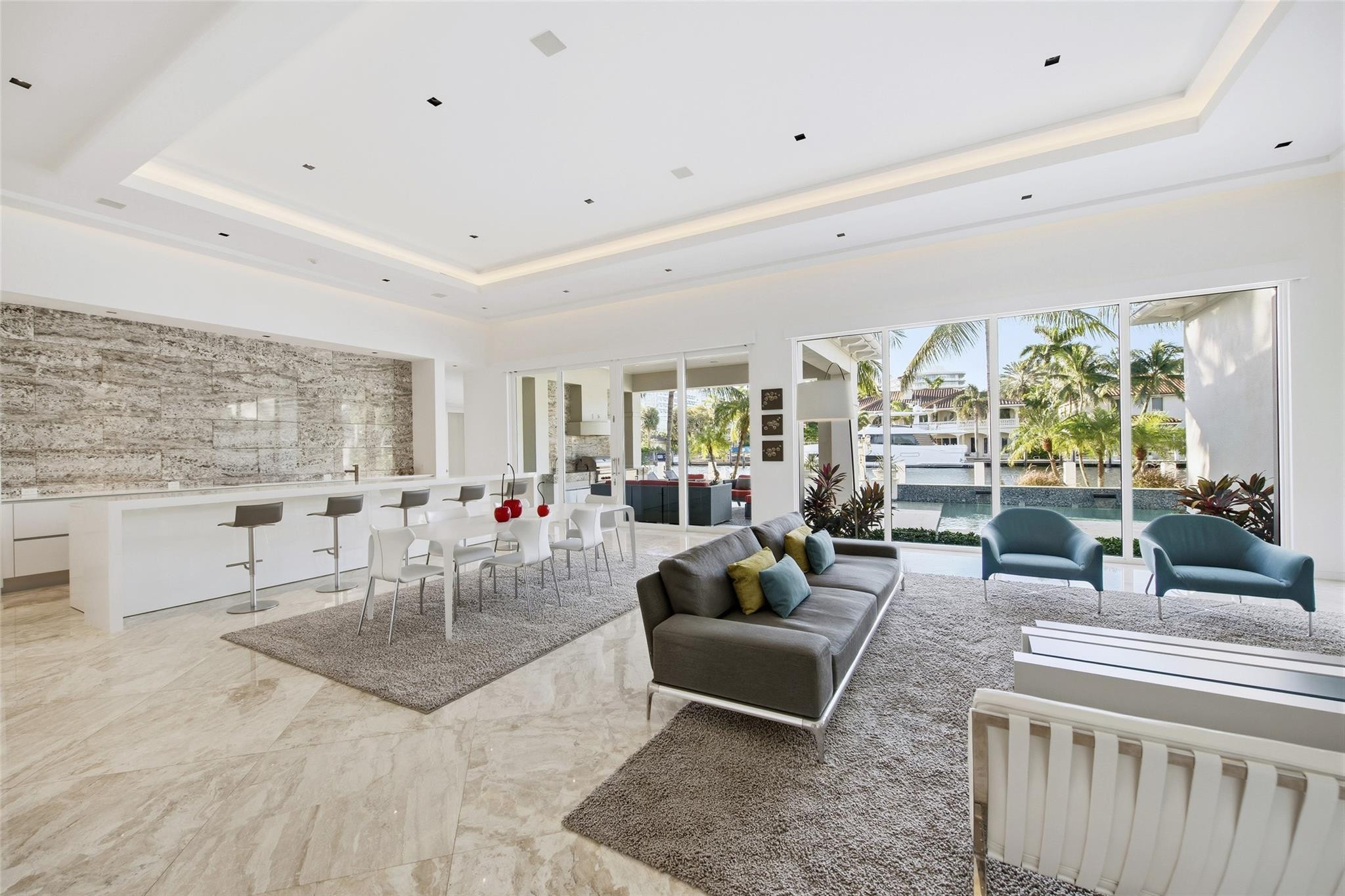 Lucille Island 37-19 B - Residential