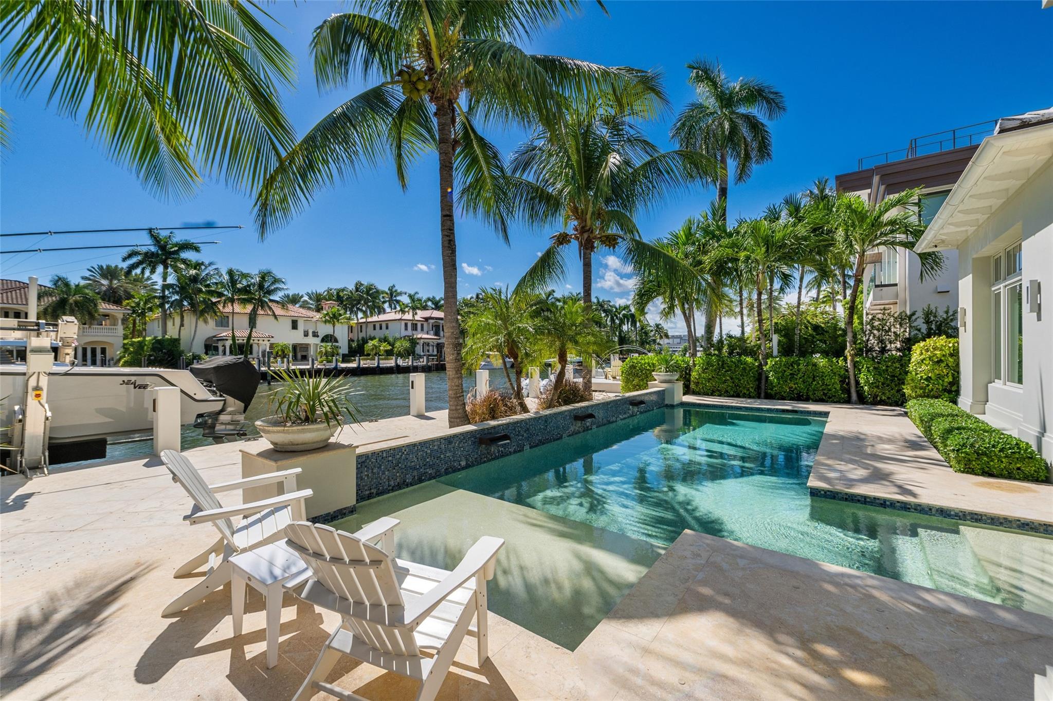 Lucille Island 37-19 B - Residential