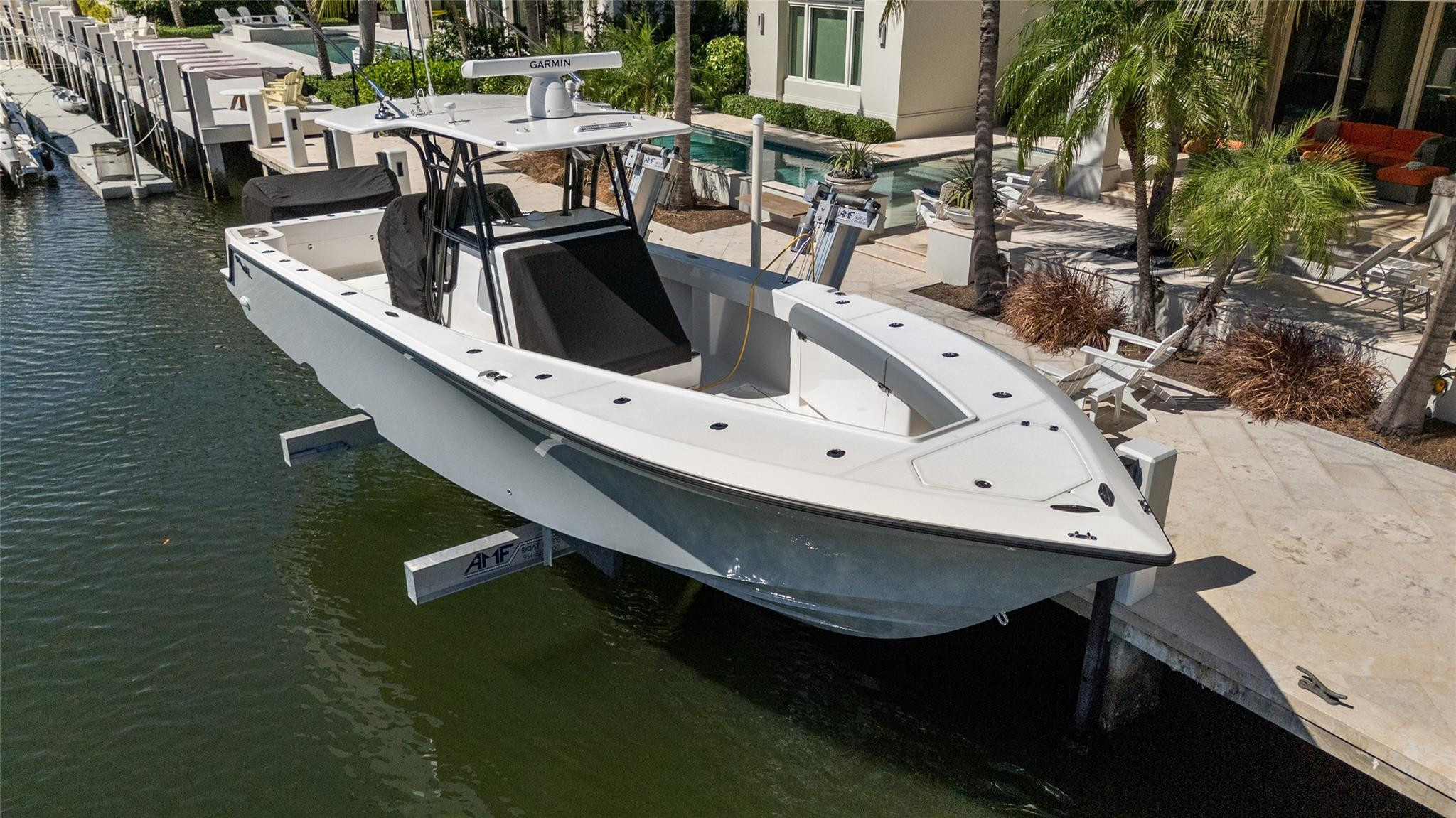 Lucille Island 37-19 B - Residential