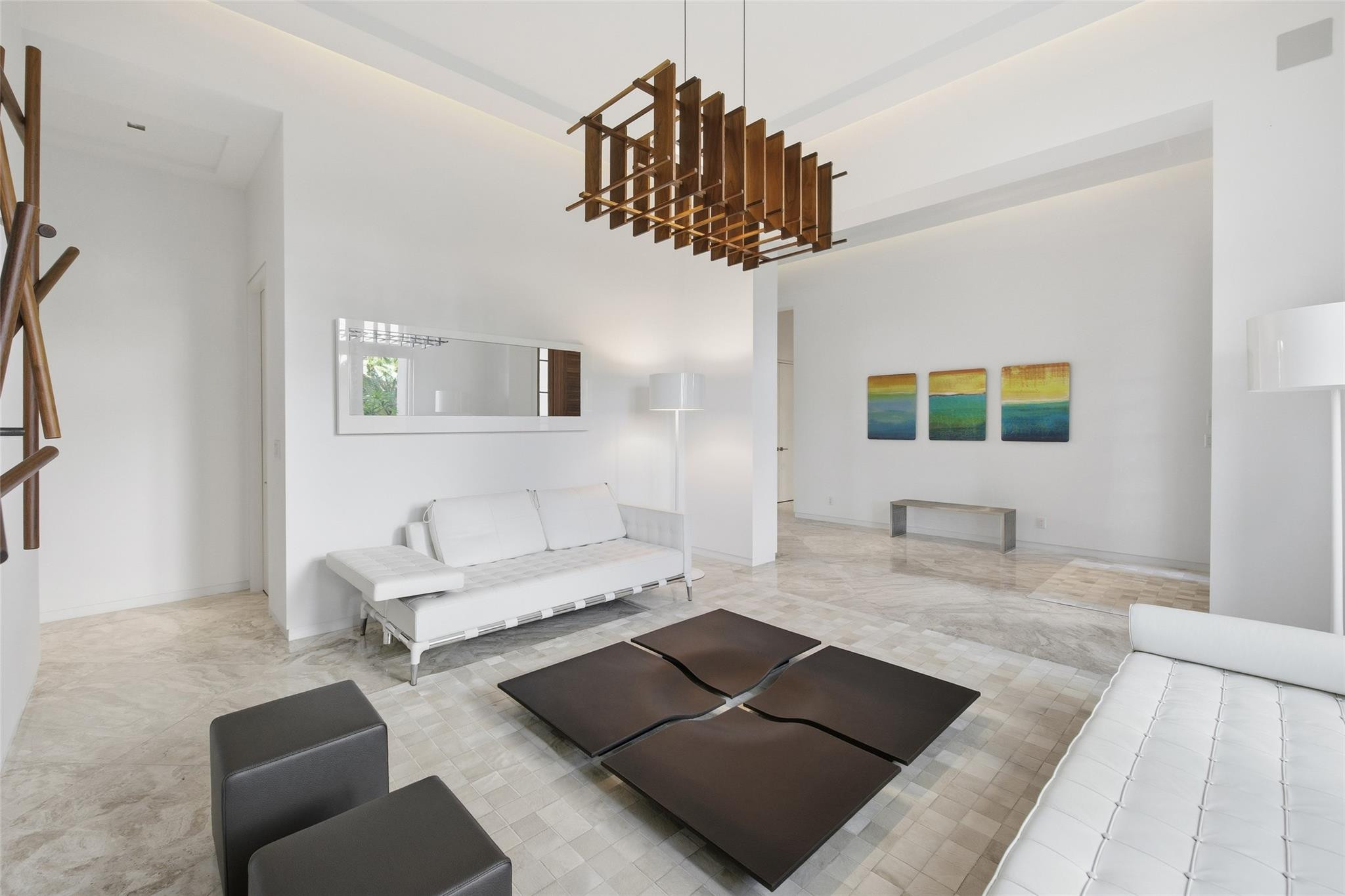 Lucille Island 37-19 B - Residential