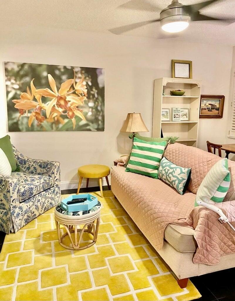 TOWNSITE APTS SEVENTEEN C - Residential Lease