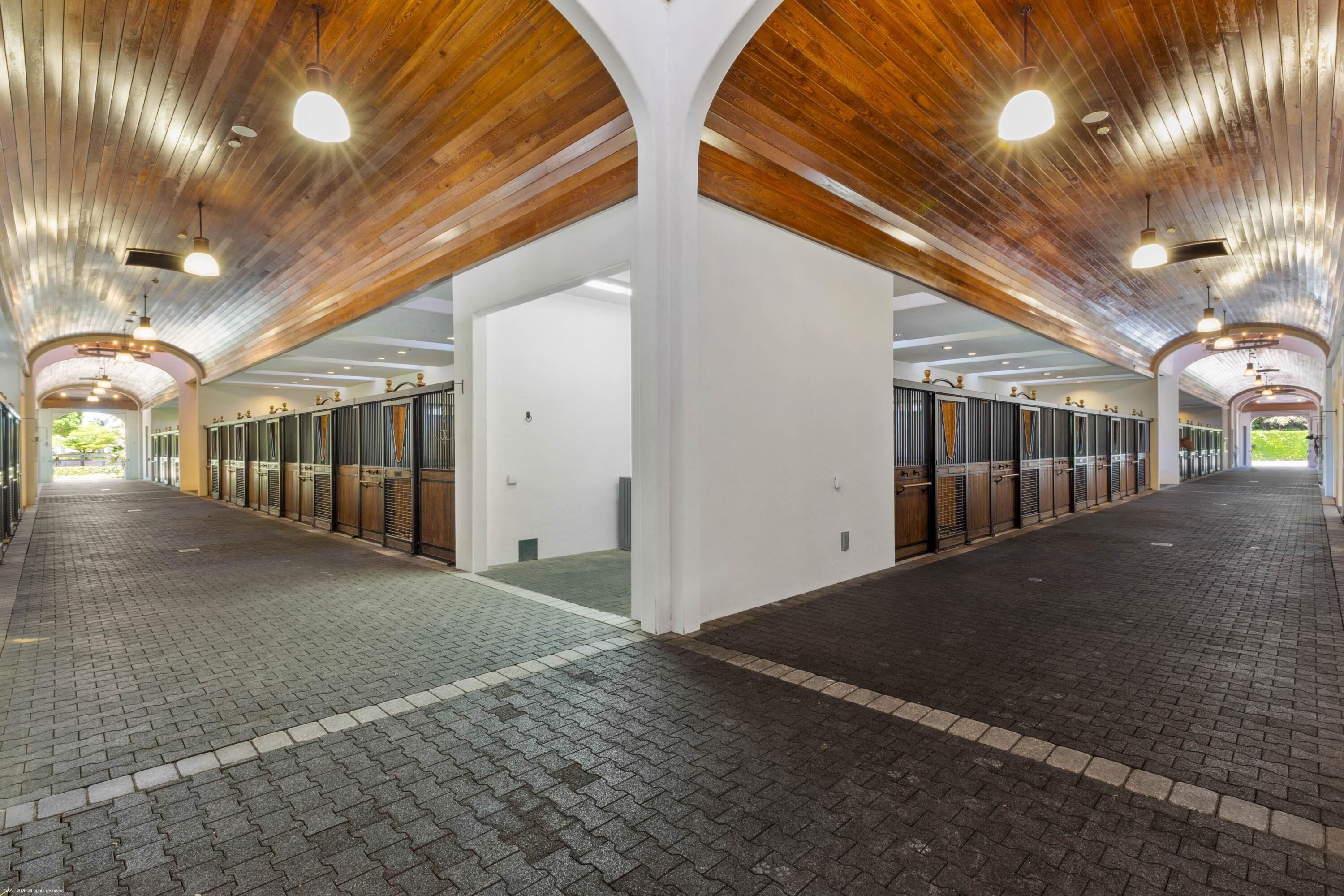 SADDLE TRAIL PARK OF WELLINGTON - Residential