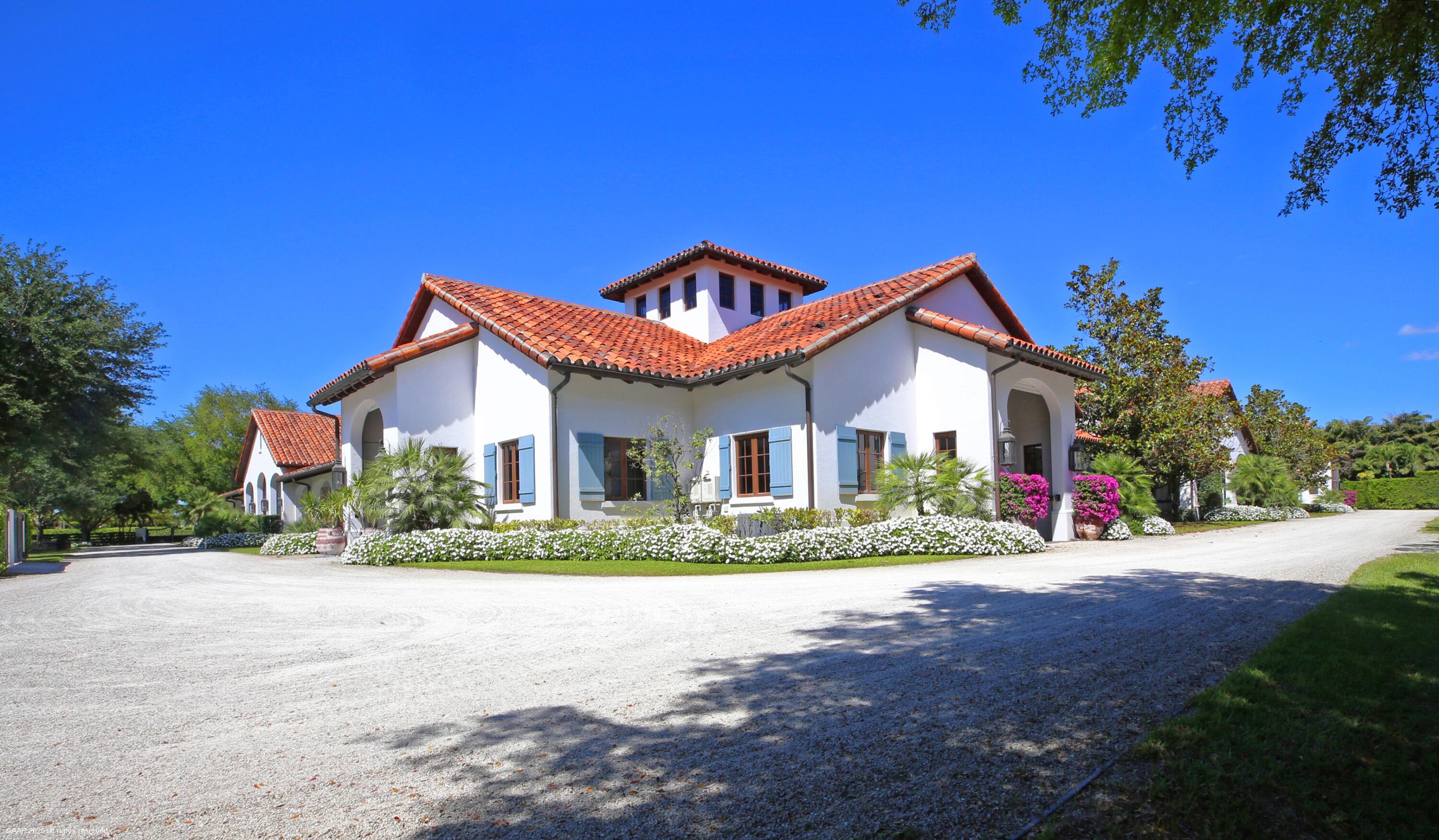 SADDLE TRAIL PARK OF WELLINGTON - Residential