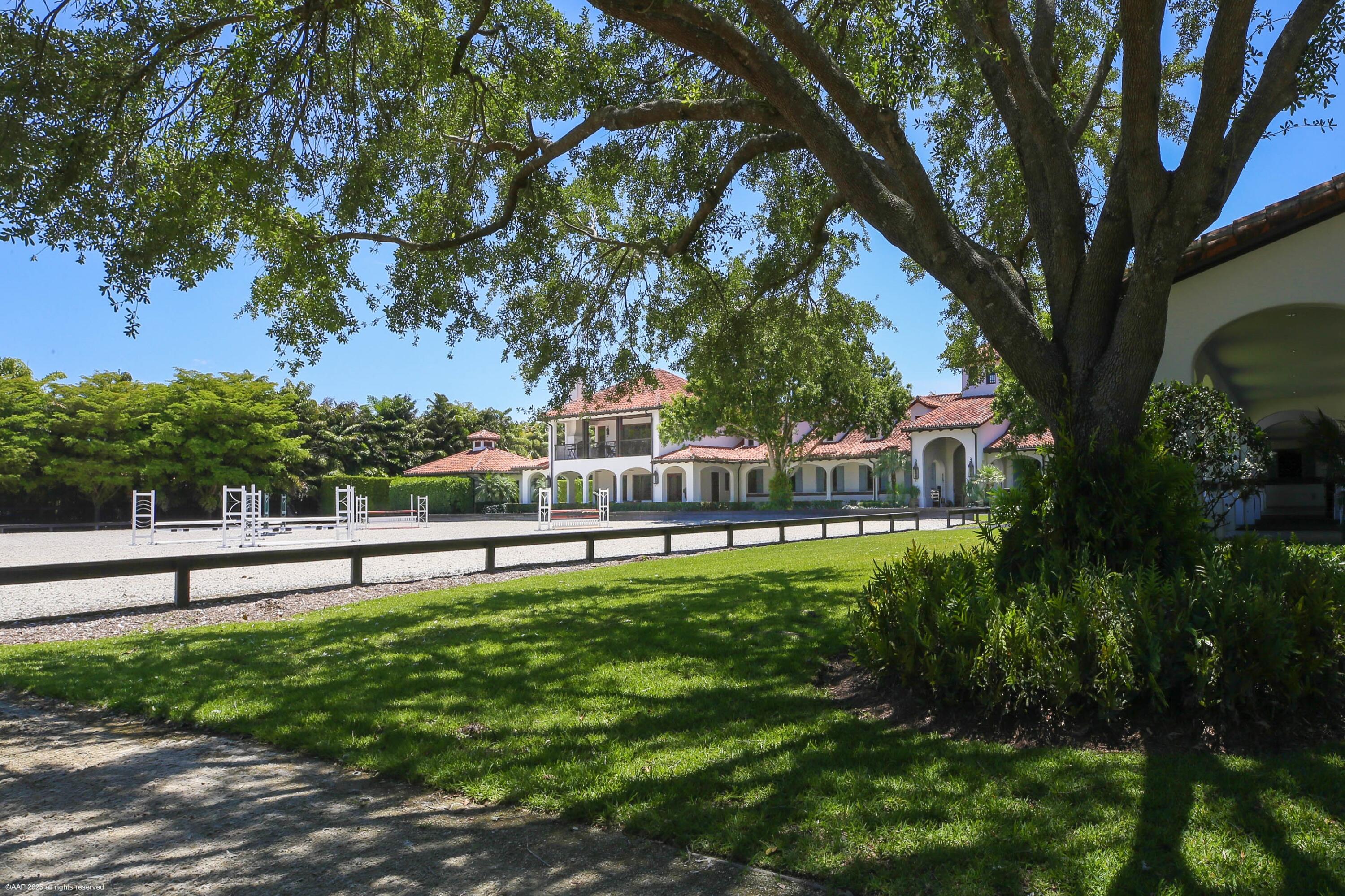 SADDLE TRAIL PARK OF WELLINGTON - Residential