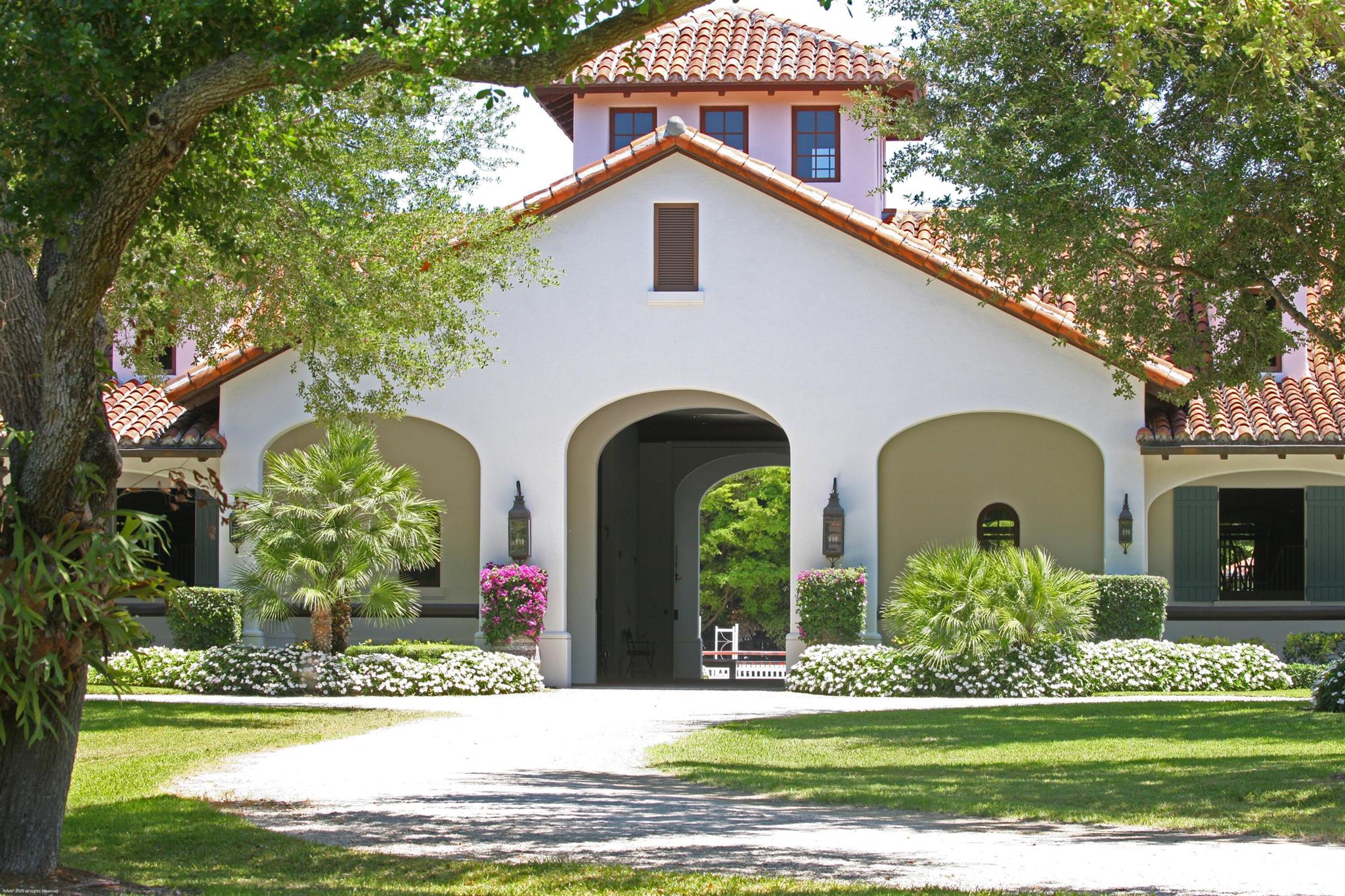 SADDLE TRAIL PARK OF WELL - Residential
