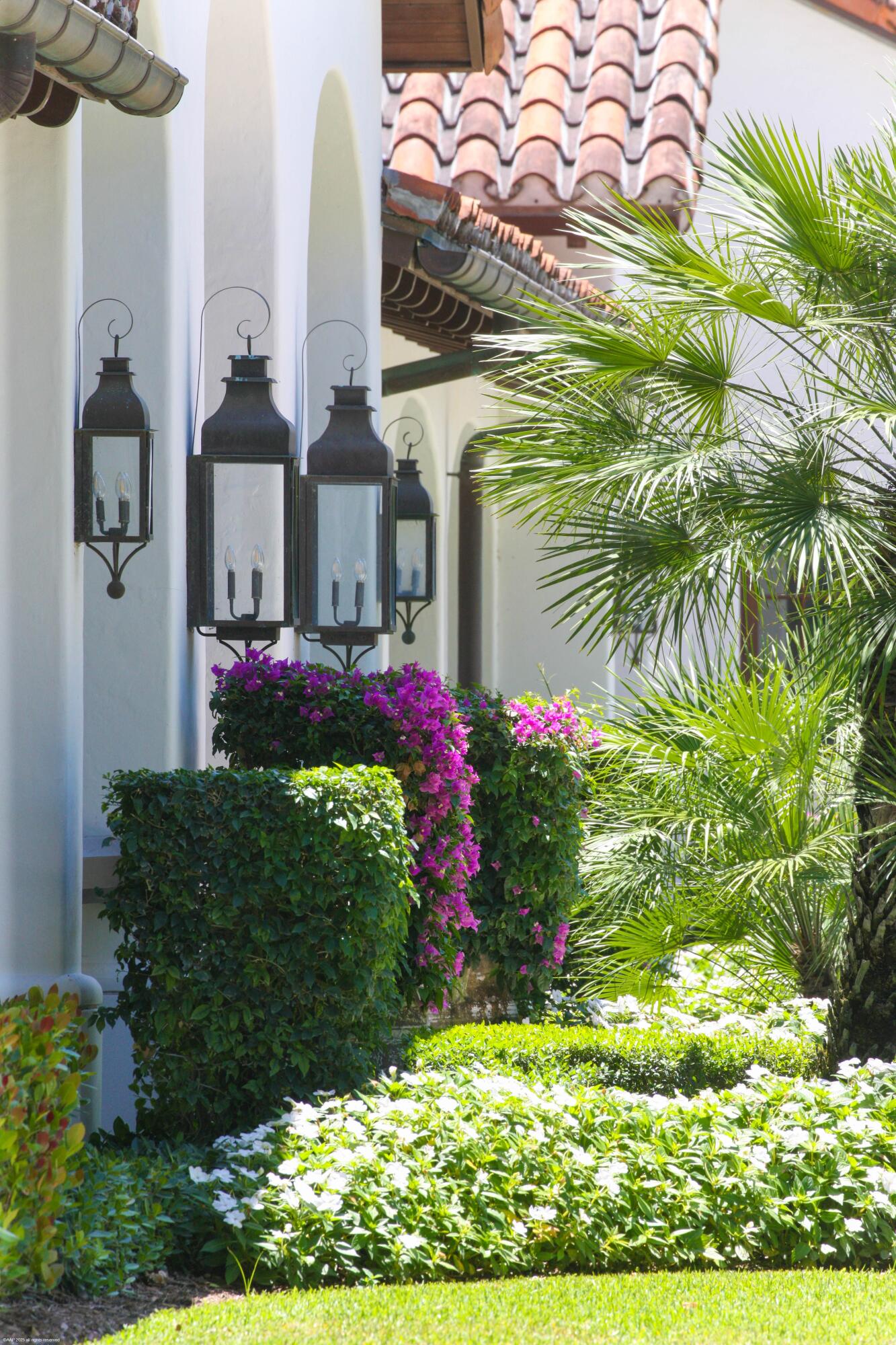 SADDLE TRAIL PARK OF WELLINGTON - Residential