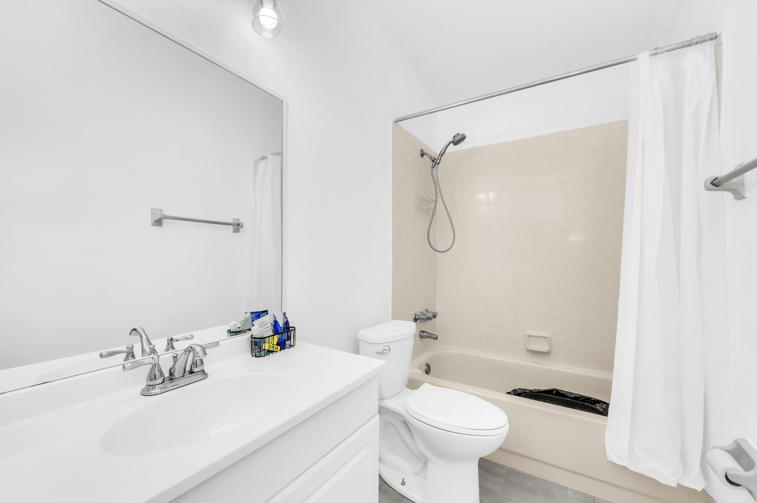 LAUDERDALE PARK 6-33 1/2 - Residential Income