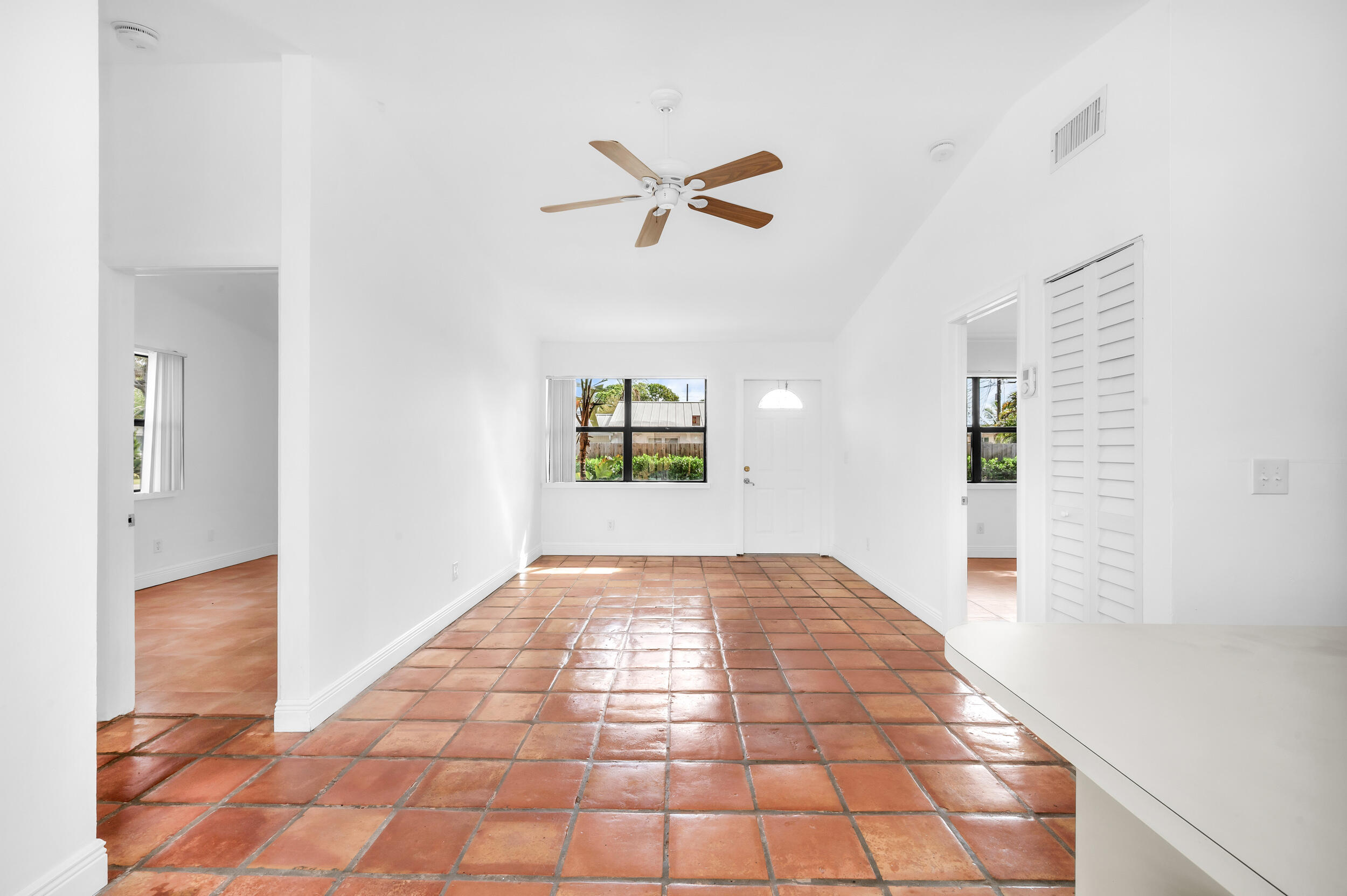 LAUDERDALE PARK 6-33 1/2 - Residential Income