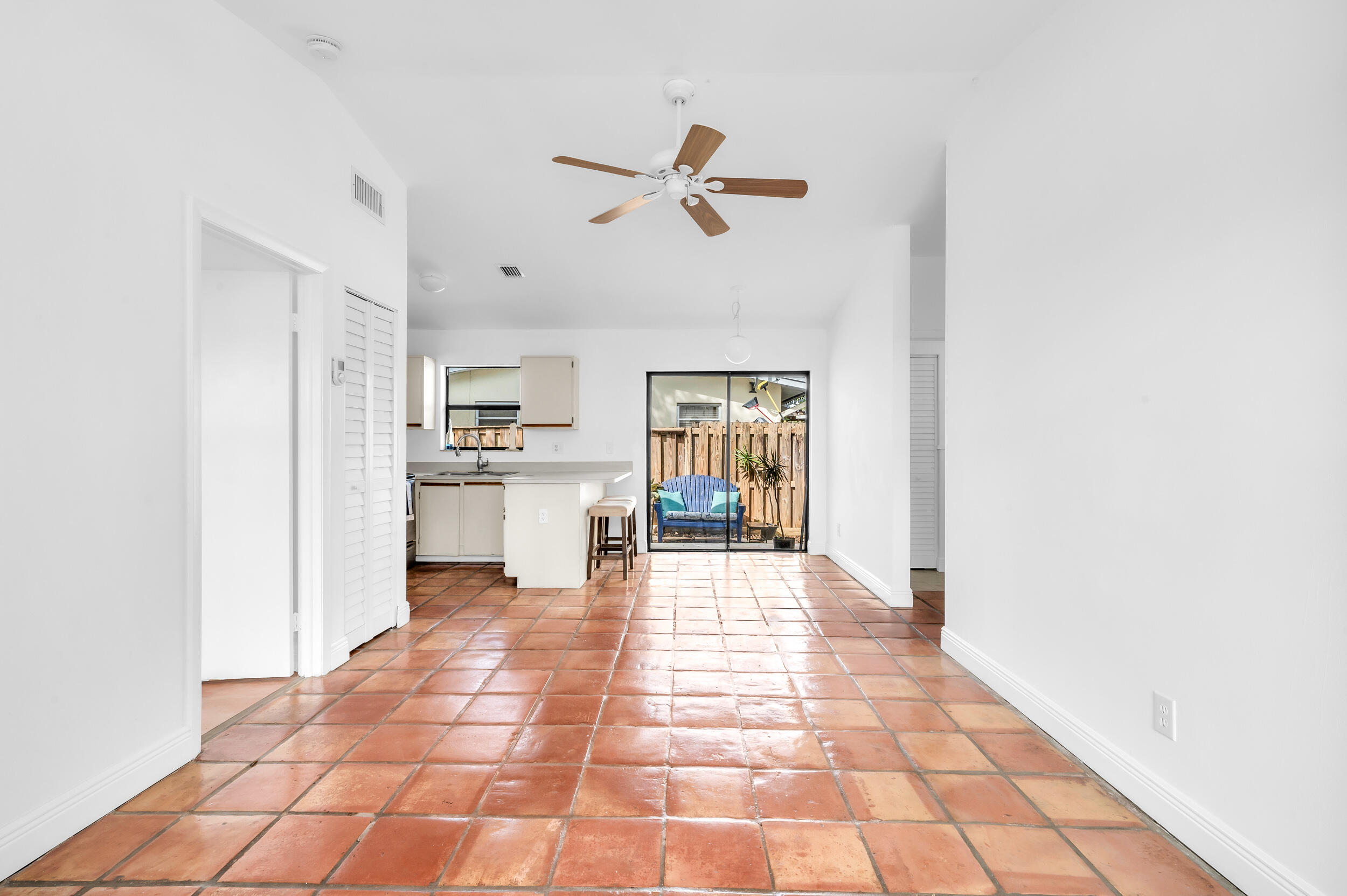 LAUDERDALE PARK 6-33 1/2 - Residential Income