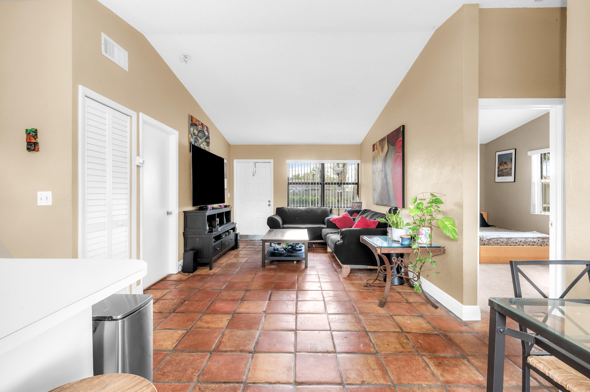 LAUDERDALE PARK 6-33 1/2 - Residential Income