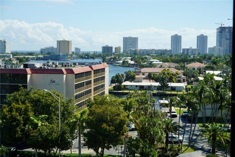 Tiny photo for 777 S FEDERAL Highway #RP901, Pompano Beach, FL 33062 (MLS # B26086002)
