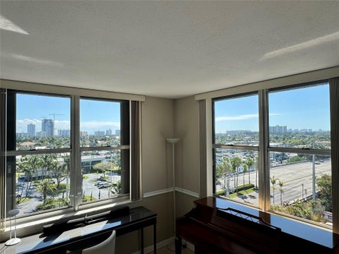 Tiny photo for 777 S FEDERAL Highway #RP901, Pompano Beach, FL 33062 (MLS # B26086002)