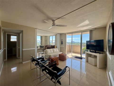 Tiny photo for 777 S FEDERAL Highway #RP901, Pompano Beach, FL 33062 (MLS # B26086002)