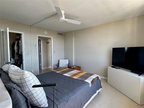 Tiny photo for 777 S FEDERAL Highway #RP901, Pompano Beach, FL 33062 (MLS # B26086002)