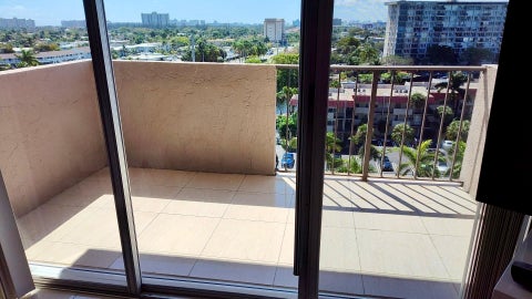 Tiny photo for 777 S FEDERAL Highway #RP901, Pompano Beach, FL 33062 (MLS # B26086002)