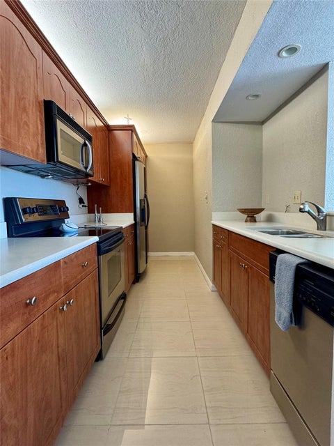 Tiny photo for 777 S FEDERAL Highway #RP901, Pompano Beach, FL 33062 (MLS # B26086002)
