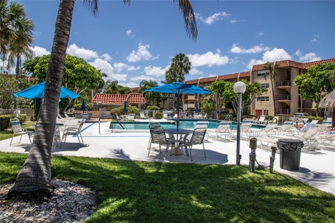 Tiny photo for 777 S FEDERAL Highway #RP901, Pompano Beach, FL 33062 (MLS # B26086002)