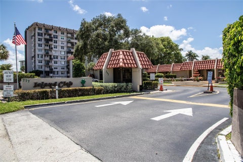 Tiny photo for 777 S FEDERAL Highway #RP901, Pompano Beach, FL 33062 (MLS # B26086002)
