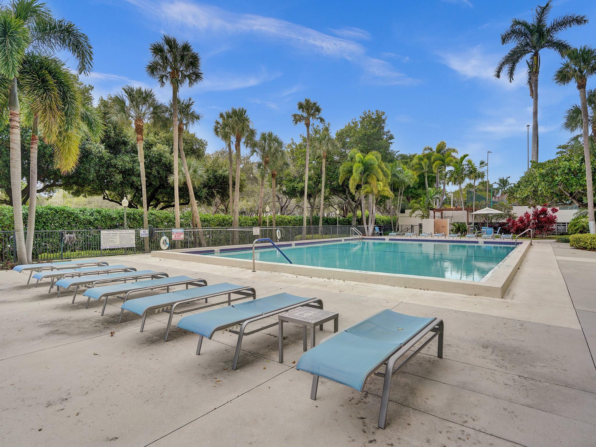3200 N Port Royale Dr N 905