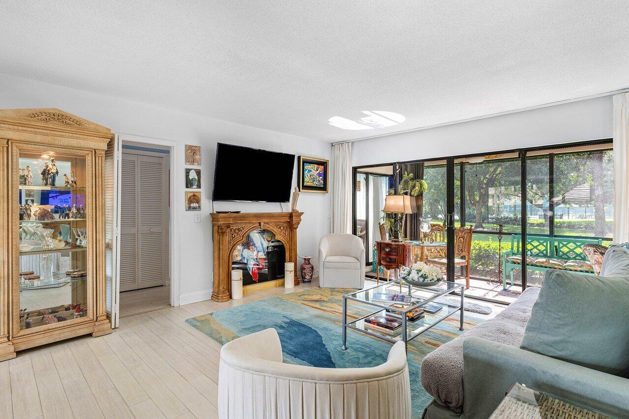 4650 Kittiwake Court Kingfisher S